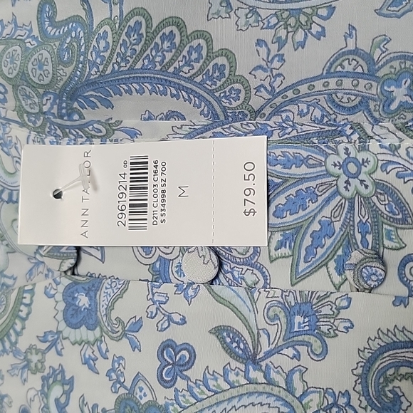 Ann Taylor button down size M - Picture 4 of 4